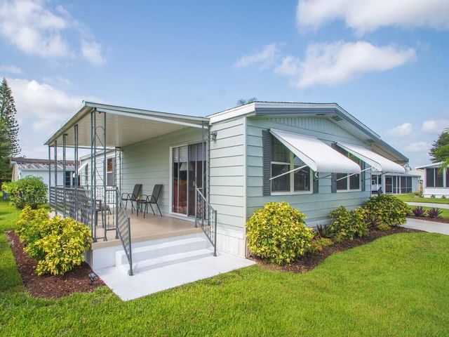 174 NE Emerald Drive, Jensen Beach, FL 34957