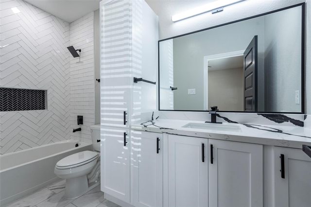 9785 Fm 686, Dayton, TX 77535