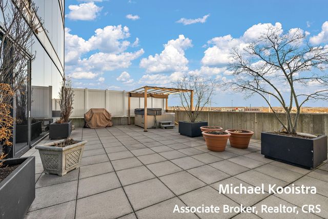 335 Bridge Street NW 603, Grand Rapids, MI 49504