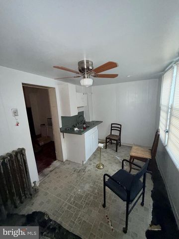 2740 W CABOT ST, Philadelphia, PA 19121