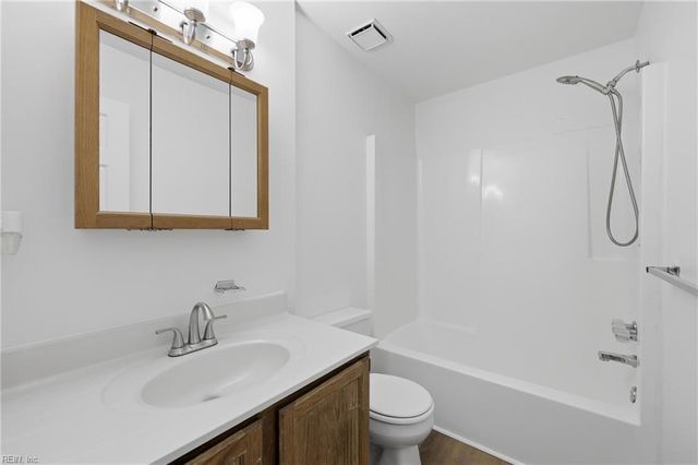 1305 Becks CT, Chesapeake, VA 23320