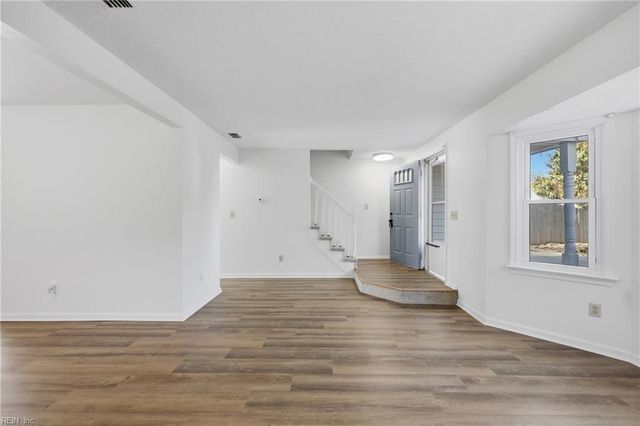 1305 Becks CT, Chesapeake, VA 23320