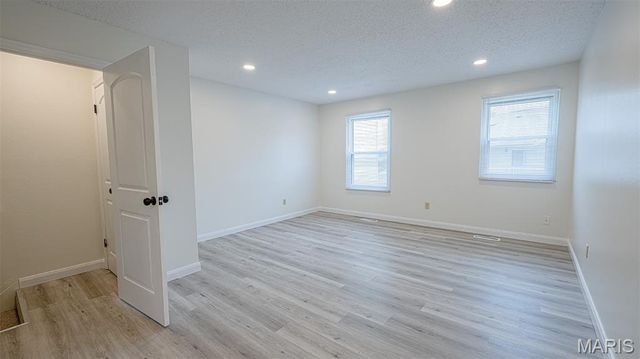 2652 Falcons Way 59, St Charles, MO 63303