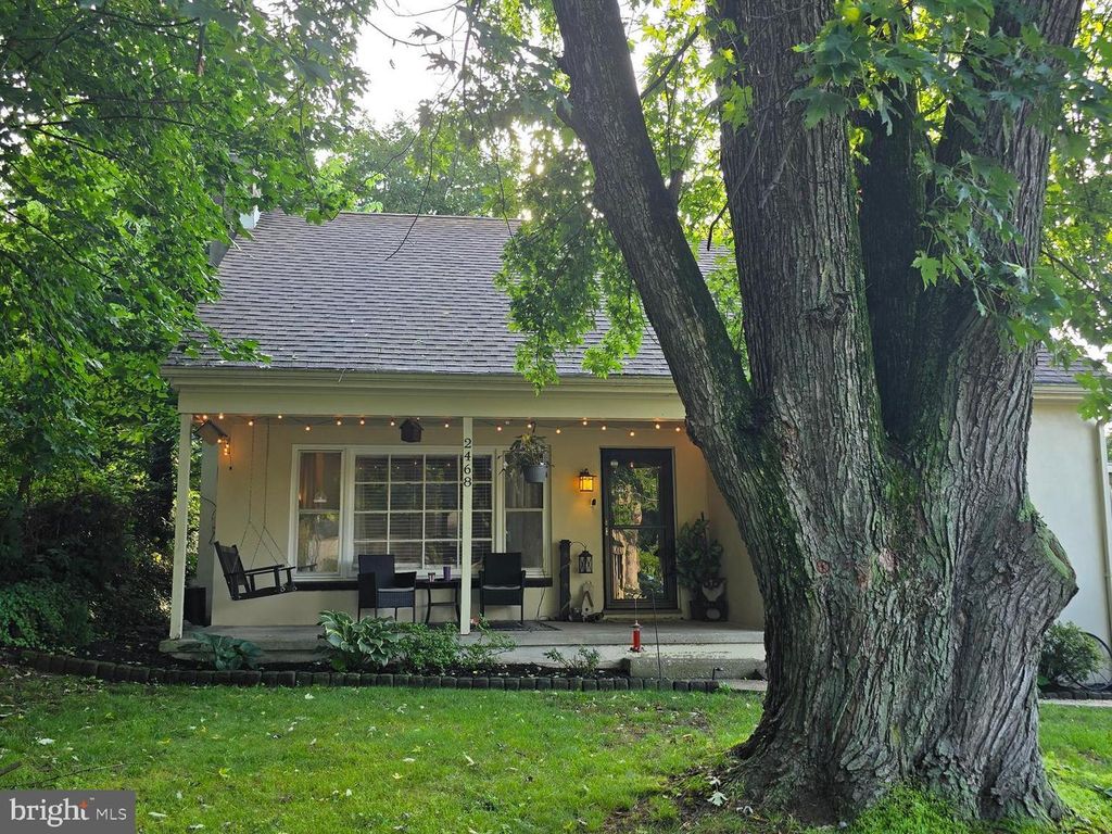 2468 N SHERMAN ST, York, PA 17406
