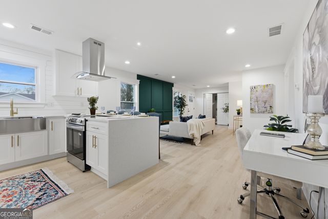 177 Woods Drive NE, Marietta, GA 30060