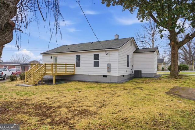 177 Woods Drive NE, Marietta, GA 30060