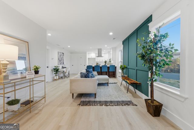 177 Woods Drive NE, Marietta, GA 30060