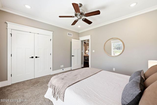 3516 Meadow Bluff Way, Louisville, KY 40245