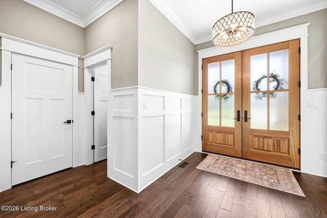 3516 Meadow Bluff Way, Louisville, KY 40245