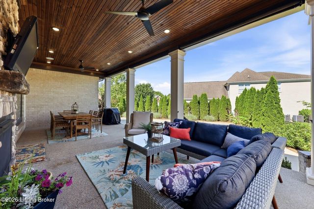 3516 Meadow Bluff Way, Louisville, KY 40245