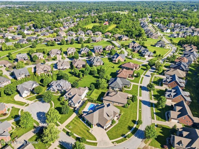 3516 Meadow Bluff Way, Louisville, KY 40245
