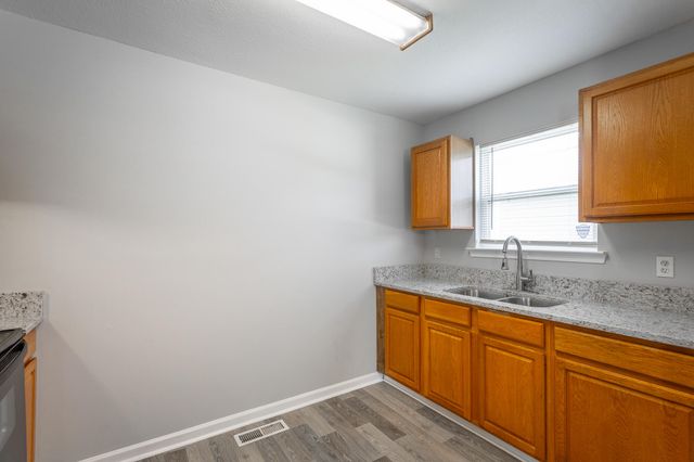 1621 Oak Street, Chattanooga, TN 37404