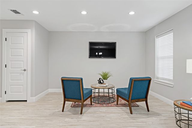 526 W Elm Street, Denison, TX 75020