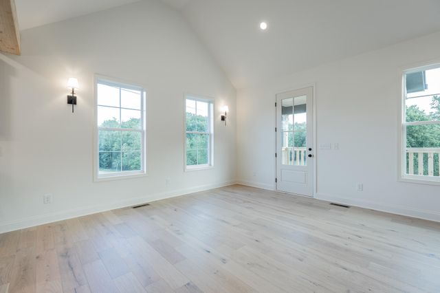 674 Courtney Lane, Chattanooga, TN 37415