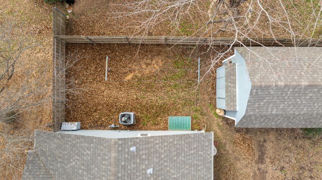 813 N Covington St, Wichita, KS 67212