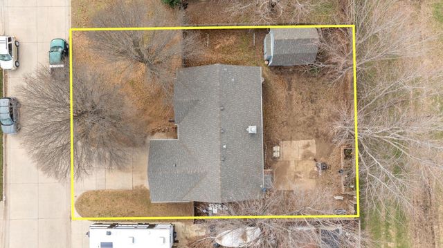 813 N Covington St, Wichita, KS 67212