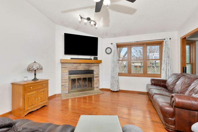 813 N Covington St, Wichita, KS 67212