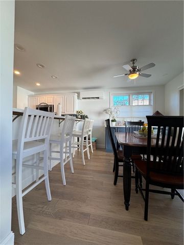 62 Memorial Boulevard, Newport, RI 02840