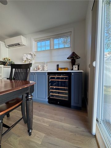 62 Memorial Boulevard, Newport, RI 02840