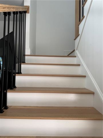 62 Memorial Boulevard, Newport, RI 02840