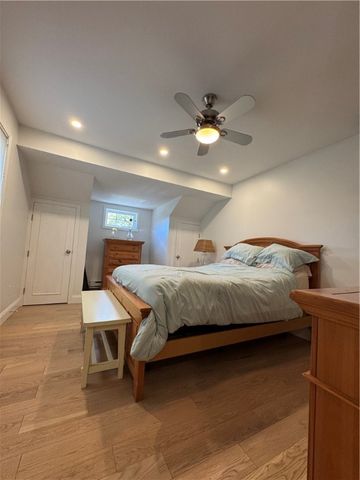 62 Memorial Boulevard, Newport, RI 02840