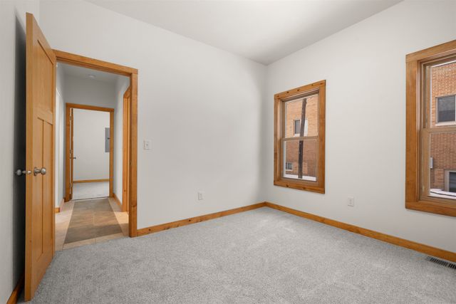 807 8th ST NW, Minot, ND 58703