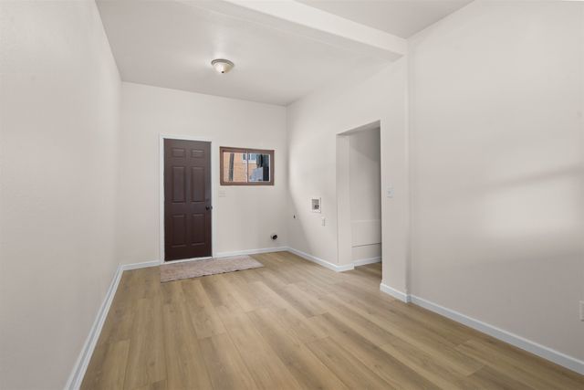 807 8th ST NW, Minot, ND 58703