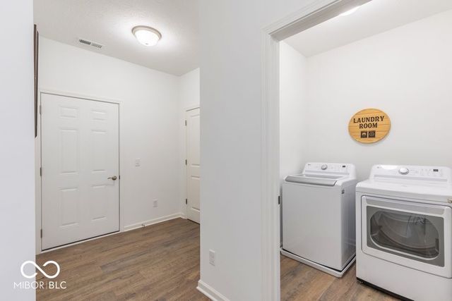 240 Hunters Ridge Drive, Danville, IN 46122