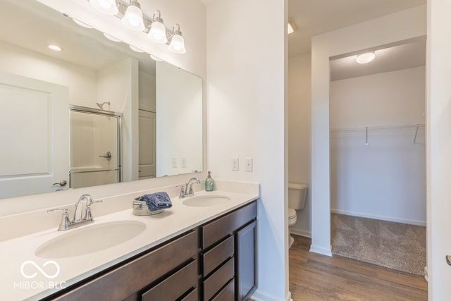 240 Hunters Ridge Drive, Danville, IN 46122