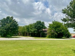3206 S Reformatory Road, El Reno, OK 73036