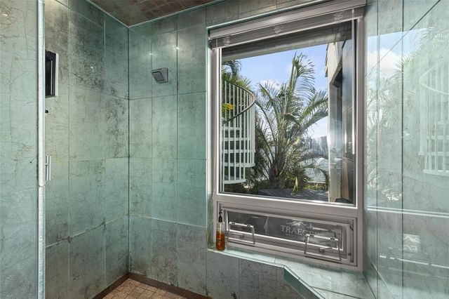 360 26TH AVENUE SE, St Petersburg, FL 33705