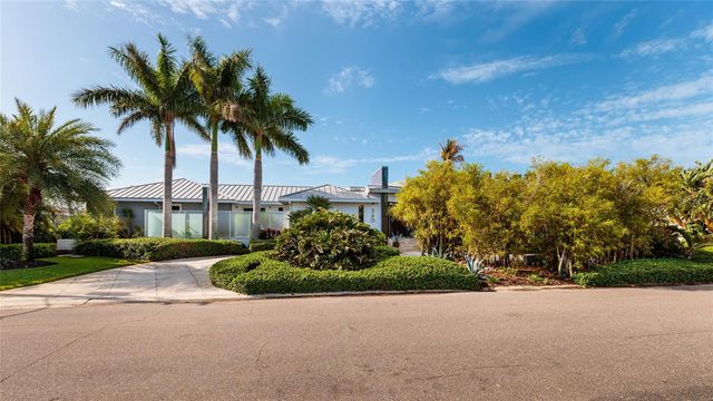360 26TH AVENUE SE, St Petersburg, FL 33705
