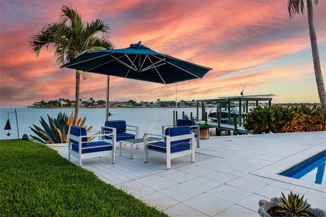 360 26TH AVENUE SE, St Petersburg, FL 33705