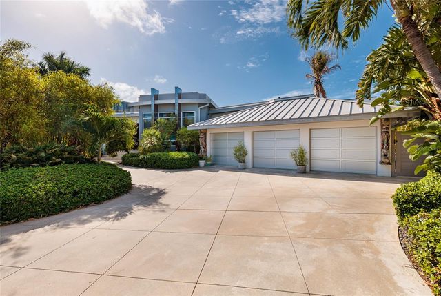 360 26TH AVENUE SE, St Petersburg, FL 33705