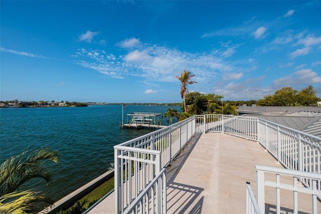 360 26TH AVENUE SE, St Petersburg, FL 33705