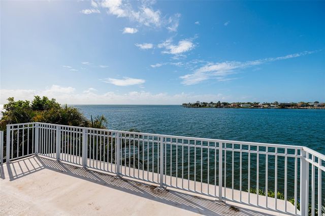 360 26TH AVENUE SE, St Petersburg, FL 33705