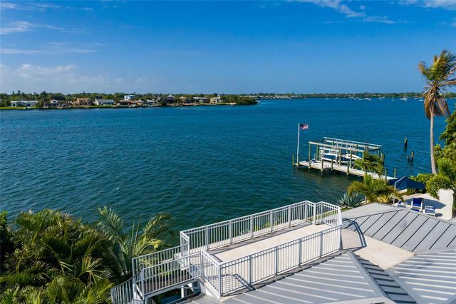 360 26TH AVENUE SE, St Petersburg, FL 33705