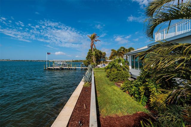 360 26TH AVENUE SE, St Petersburg, FL 33705