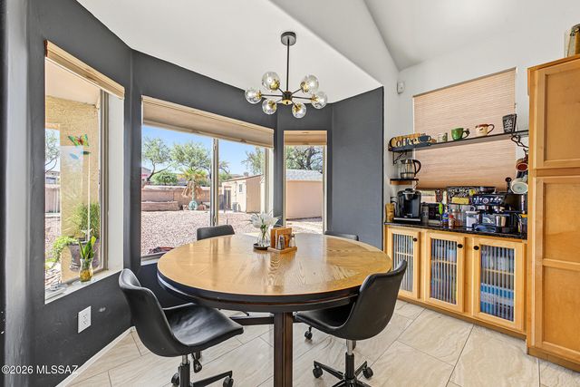 8649 N Ahwatukee Way, Tucson, AZ 85743
