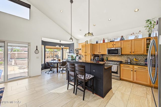 8649 N Ahwatukee Way, Tucson, AZ 85743