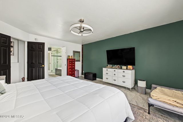 8649 N Ahwatukee Way, Tucson, AZ 85743