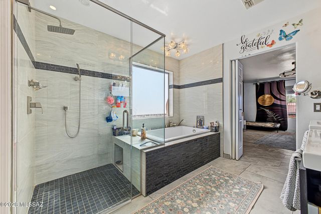 8649 N Ahwatukee Way, Tucson, AZ 85743