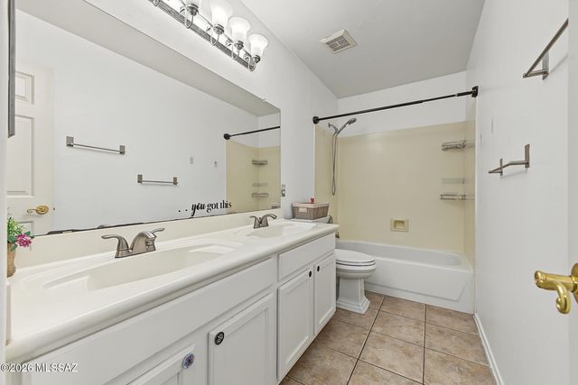 8649 N Ahwatukee Way, Tucson, AZ 85743