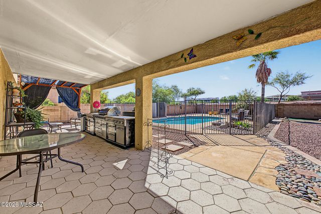 8649 N Ahwatukee Way, Tucson, AZ 85743