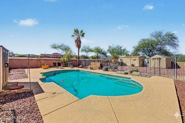 8649 N Ahwatukee Way, Tucson, AZ 85743