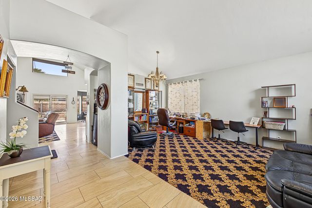 8649 N Ahwatukee Way, Tucson, AZ 85743
