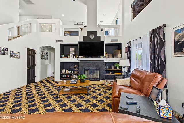 8649 N Ahwatukee Way, Tucson, AZ 85743