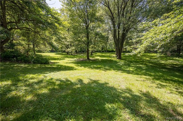 181 Cayuga Creek Road, Cheektowaga, NY 14227