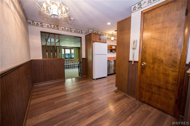 181 Cayuga Creek Road, Cheektowaga, NY 14227