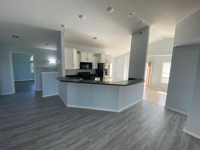 9275 S 51st STREET, Franklin, WI 53132